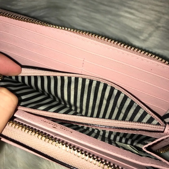 Kate Spade wallet - Picture 4 of 8